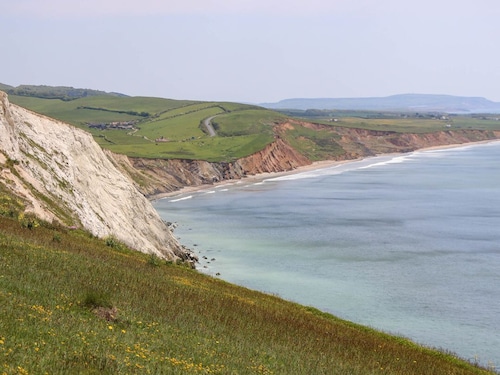 Cape 11: A Coastal Retreat