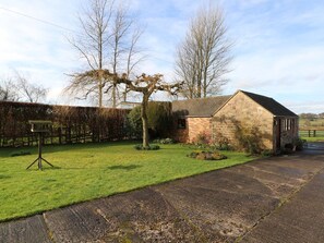 Property grounds - Cordwainer Cottage, Cayton (Stoke-on-Trent)