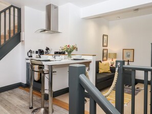 Interior - Paddock View, Maidstone (Maidstone)
