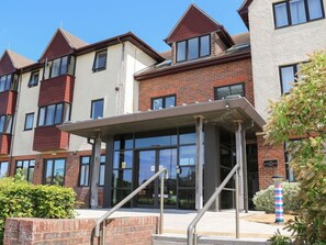 Exterior - The Lifeboat Landing, Littlehampton (Littlehampton)