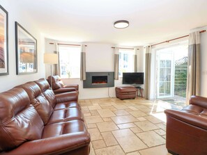 Living area - Charming Mill Lodge in Brisley (Dereham)