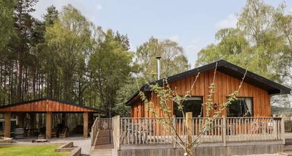 Lovat Highland Bothy in Beauly