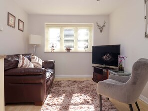 Living area - Cartwheel Cottage, Yearsley (York)
