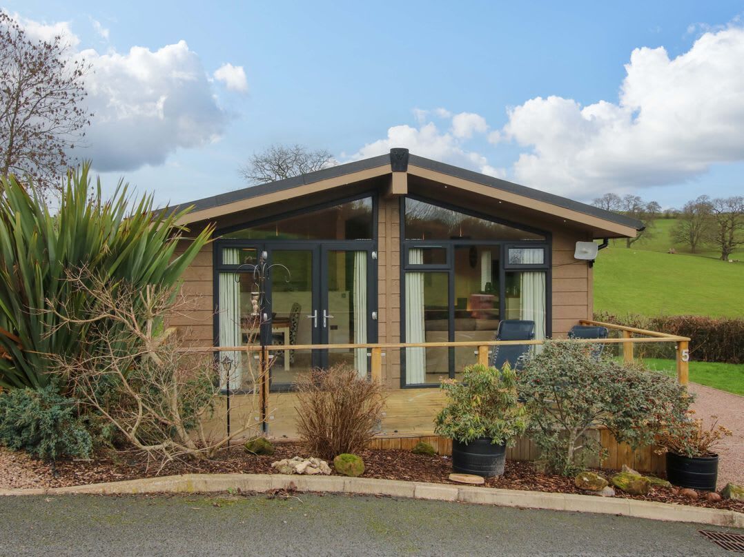 The Hedgerows - Hillview Lodges