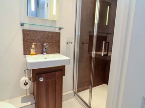 Shower - Atlantic View Apartment, Bude (Bude)