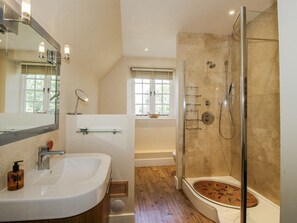 Shower - Uplands Dowerhouse, Ledbury (Ledbury)