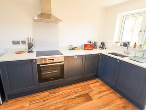 Dishwasher, high chair - Heron's Den, Horncastle (Horncastle)