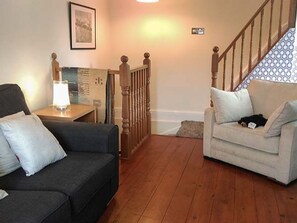 Fireplace - 12 Rattle Row, Holmfirth (Holmfirth)