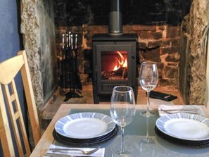 Dining - 12 Rattle Row, Holmfirth (Holmfirth)