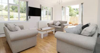 Castle Top Retreat, Nettleton, Lincolnshire
