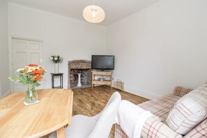 Living area - The Cottage, Clevedon (Clevedon)