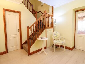 Interior - Llwyn Derw, Talybont (Talybont)