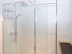 Shower - Tobson Leverburgh, Eilean Siar (Isle of Harris)