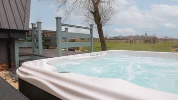 Baignoire à remous extérieure