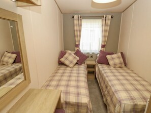 Room - The Boathouse, East Wittering. (Chichester)