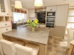 Private kitchen - The Boathouse, East Wittering. (Chichester)