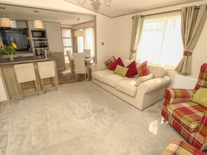 Living area - The Boathouse, East Wittering. (Chichester)