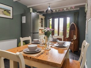 Dining - 1 Woods Garth, Wetwang (Driffield)