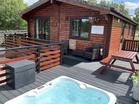 Terrace/patio. Wildcat Lodge, Newtonmore