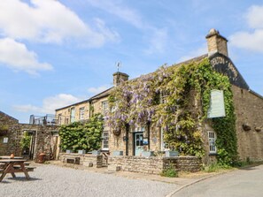 Exterior - Charming South View Retreat in Redmire (Leyburn)