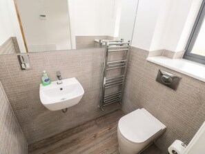 Shower - One Sand Banks, Broad Haven (Haverfordwest)