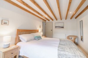 Room - Morlan Cottage, Newport, Pembrokeshire (Newport)