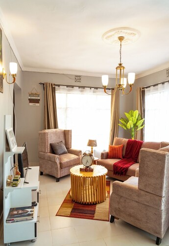 Peaceful 2-bedroom house in charming Arusha for your getaway