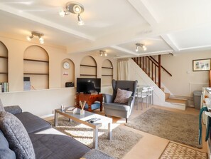 Living area - Vine Cottage, Castle Hedingham (Halstead)