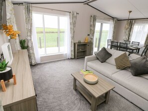 Living area - Ramsey, Little Haven (Haverfordwest)