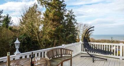 Clearview Lodge, Borth