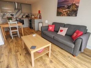 Living area - Bryn Mair, Llangefni (Llangefni)
