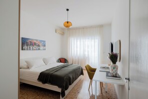 2 bedrooms, iron/ironing board, WiFi, bed sheets - Cozy and bright apartment in Vatican area (Roma)