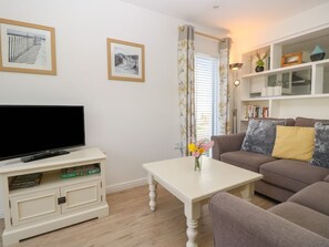 Living area - Vermont J30, Yarmouth (Yarmouth)
