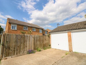 Exterior - 14 Shorwell, Netley Abbey (Southampton)