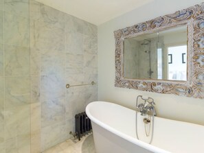 Shower - Newton Retreat, Embleton (Alnwick)