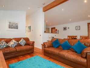 Living area - 2 Stonerush Valley, Lanreath (Looe)