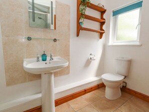 Shower - Mallows Byre, Yetminster 2 bed (Sherborne)