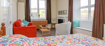 Garden View, Kington