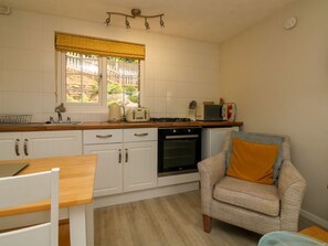 Private kitchen - Swallow Cottage, Ilfracombe (Ilfracombe)