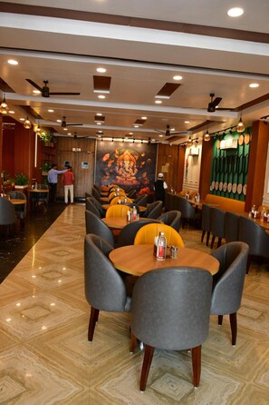 Dining - Sagar Ratna (Kosi Kalan)