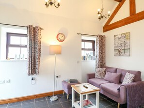 Living area - Swallow Cottage, Winkhill (Leek)
