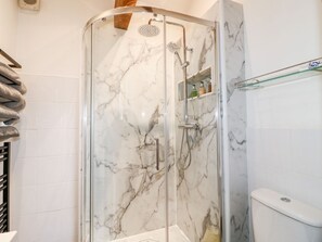 Shower - Swallow Cottage, Winkhill (Leek)
