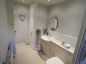 Shower - Lavender Cottage, Cark In Cartmel (Grange-Over-Sands)
