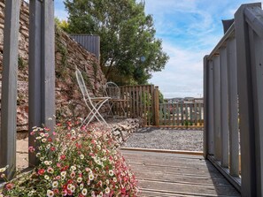 Terrace/patio - Lizzy’s Cottage, Brixham (Brixham)