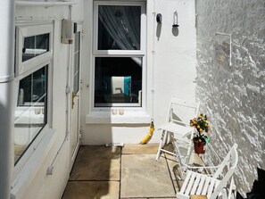 Terrace/patio - Lizzy’s Cottage, Brixham (Brixham)