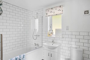 Bathroom - The Farm Office, Bampton Devon (Tiverton)