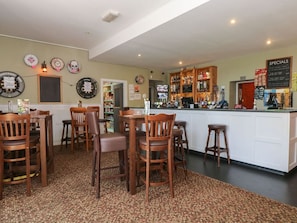 Bar (on property) - Manorcombe Bungalow, Gunnislake (Callington)