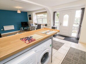 Interior - Bryn Alun, Tanygrisiau (Blaenau Ffestiniog)