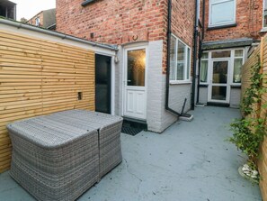 Terrace/patio - 87 Columbus Ravine, Scarborough. (Scarborough)