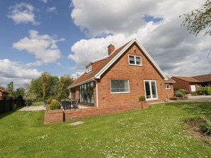 Exterior - Wyvill House, Cayton (Scarborough)